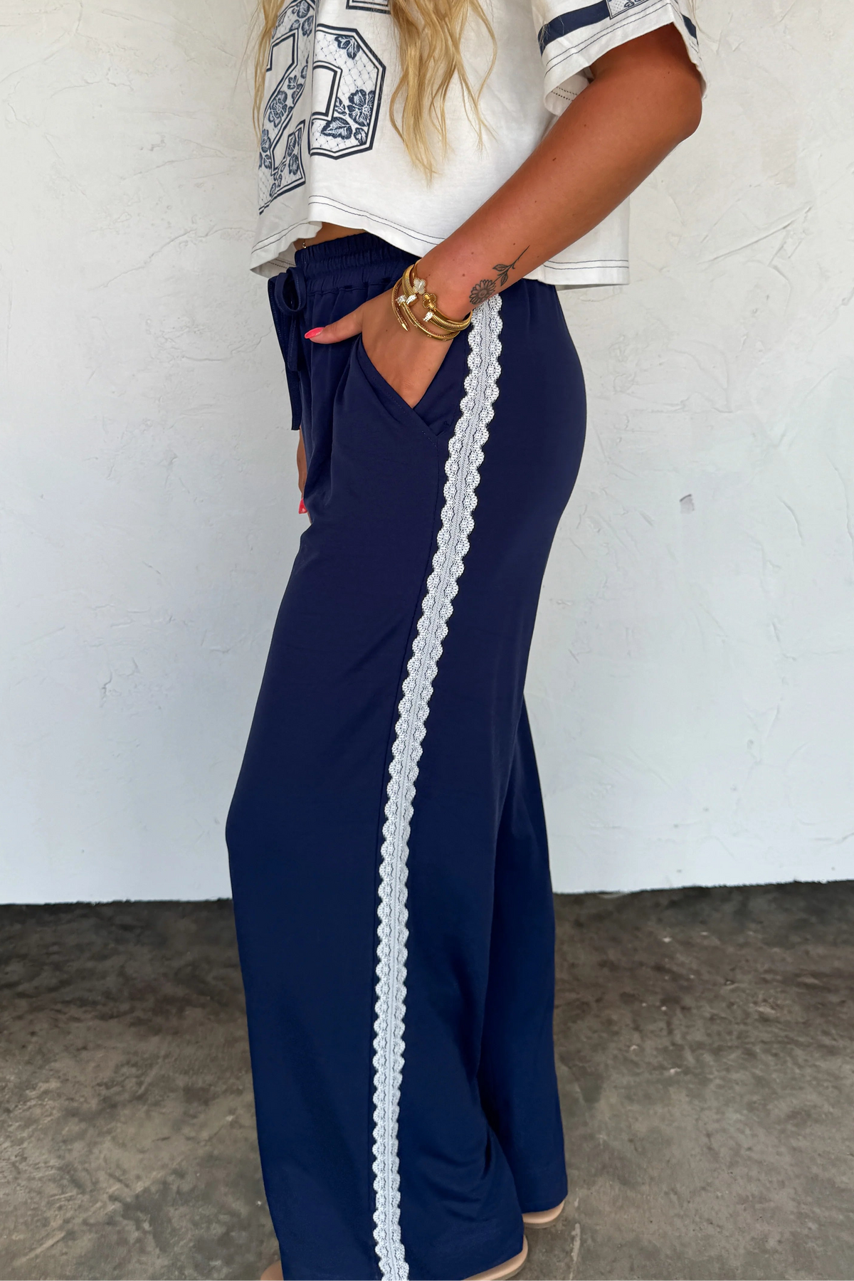 Run Around Lace Trim Pants