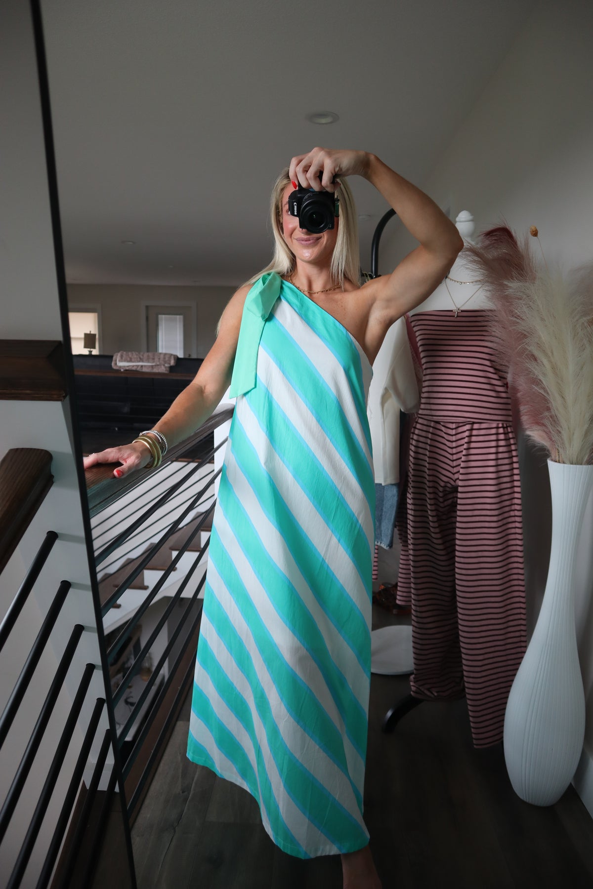 The Queen's Maxi
