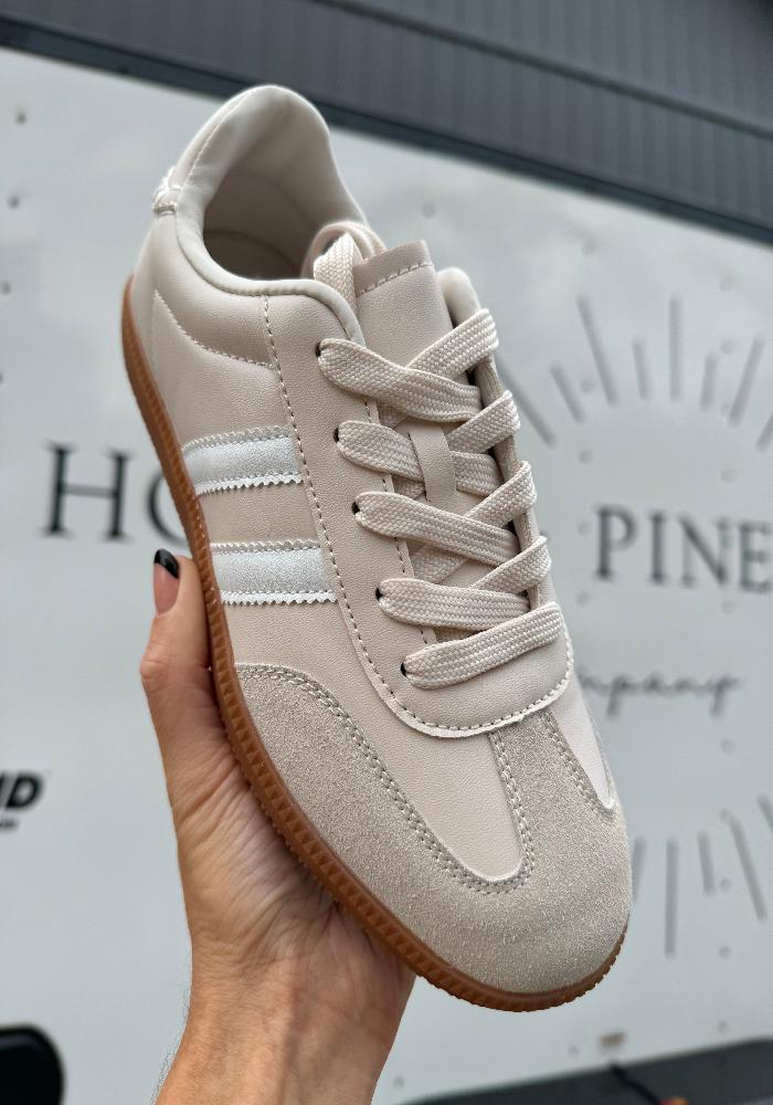 Audrey Sneaker