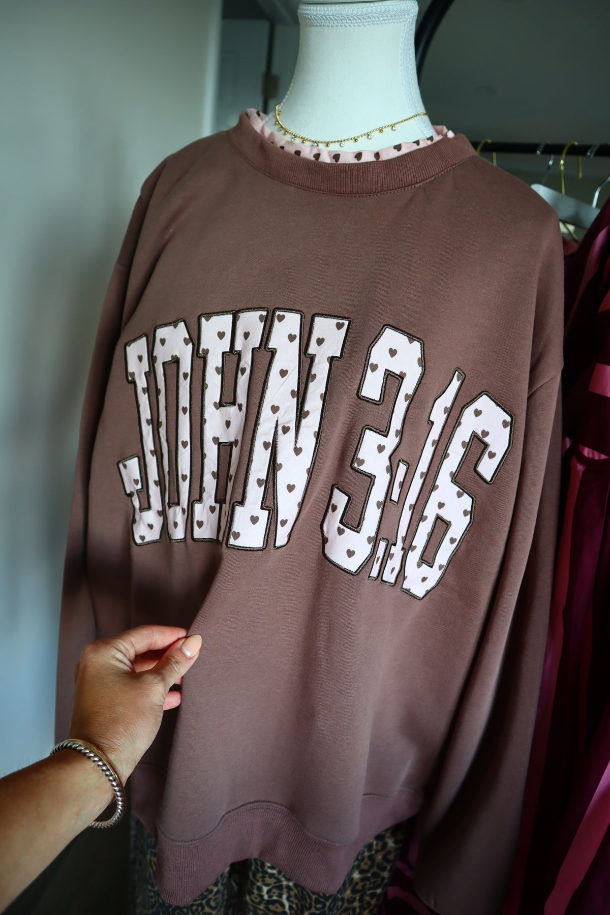 John 3:16 Mockneck