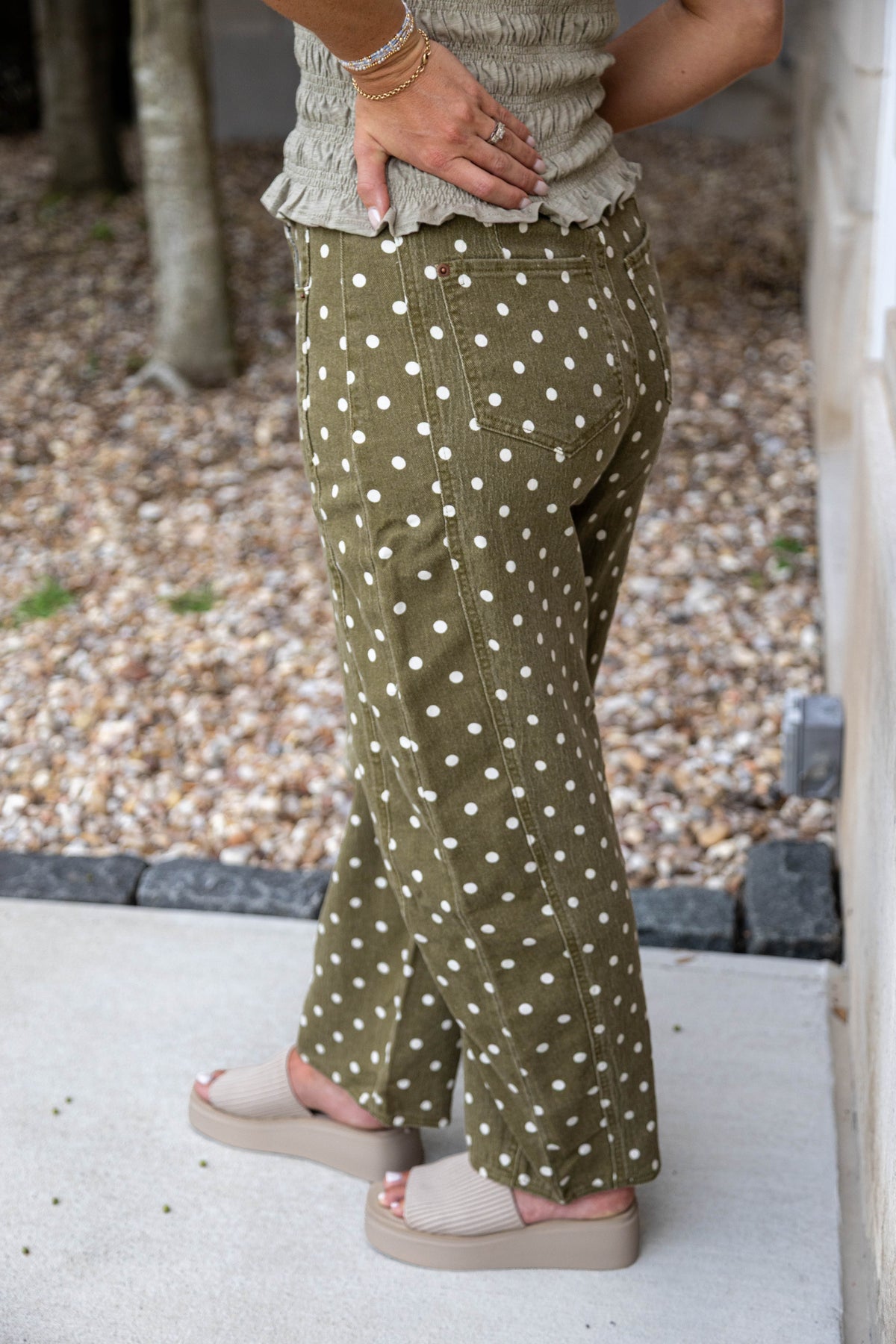 August Muse Barrel Pants
